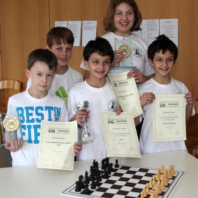 Team Wolkersdorf: Clemens Linhart, Peter Gössinger; Alexander, Viktoria und Dominik Lauda